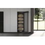 HAIER HWS247GGU1 - Cantinetta Vino da Incasso 247 Bottiglie 60cm Ripiani in Legno Classe G Nero